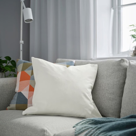 IKEA SANELA Cushion Cover, Off-White, 20"x20" (105.911.20) NEW - Picture 2 of 3
